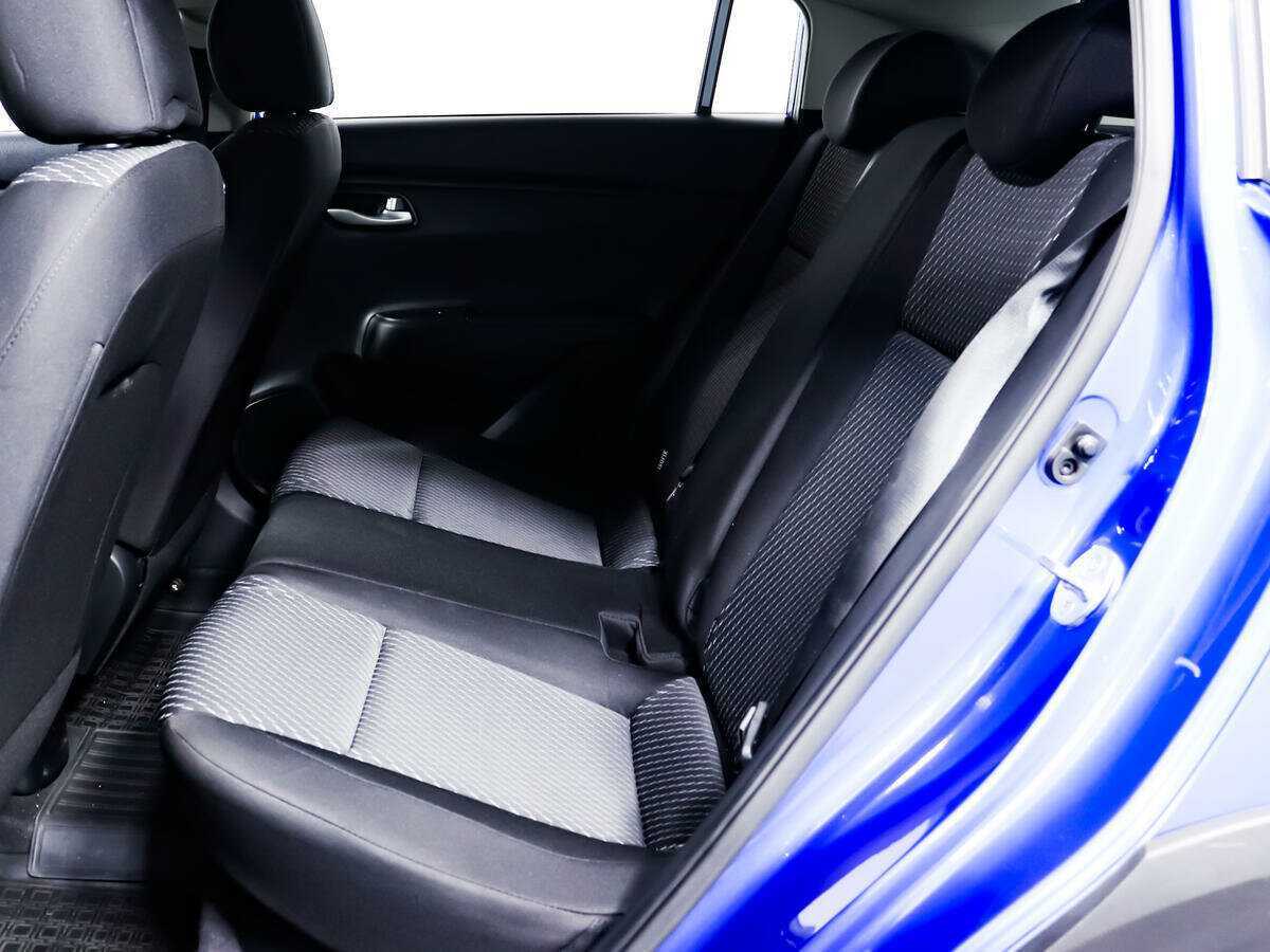 Kia Rio с пробегом — 2018 год. Фото: #11