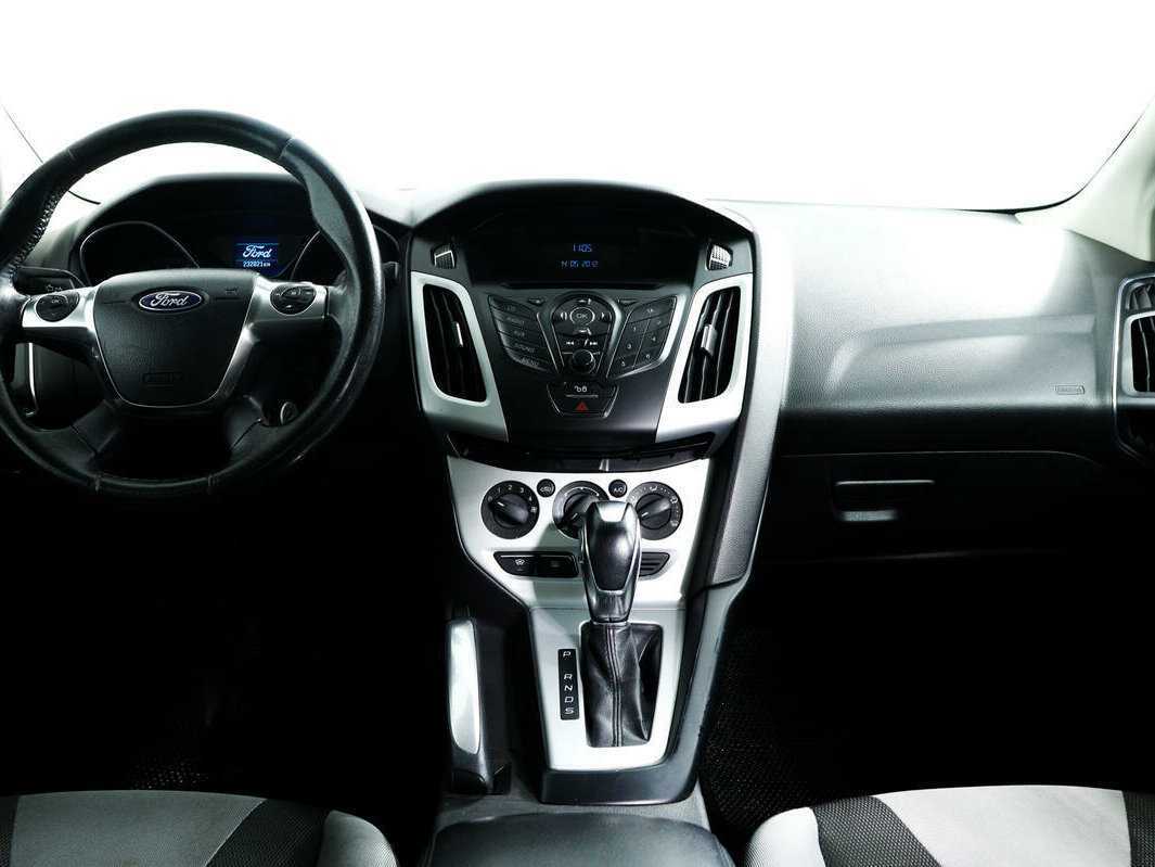 Ford Focus с пробегом — 2012 год. Фото: #10