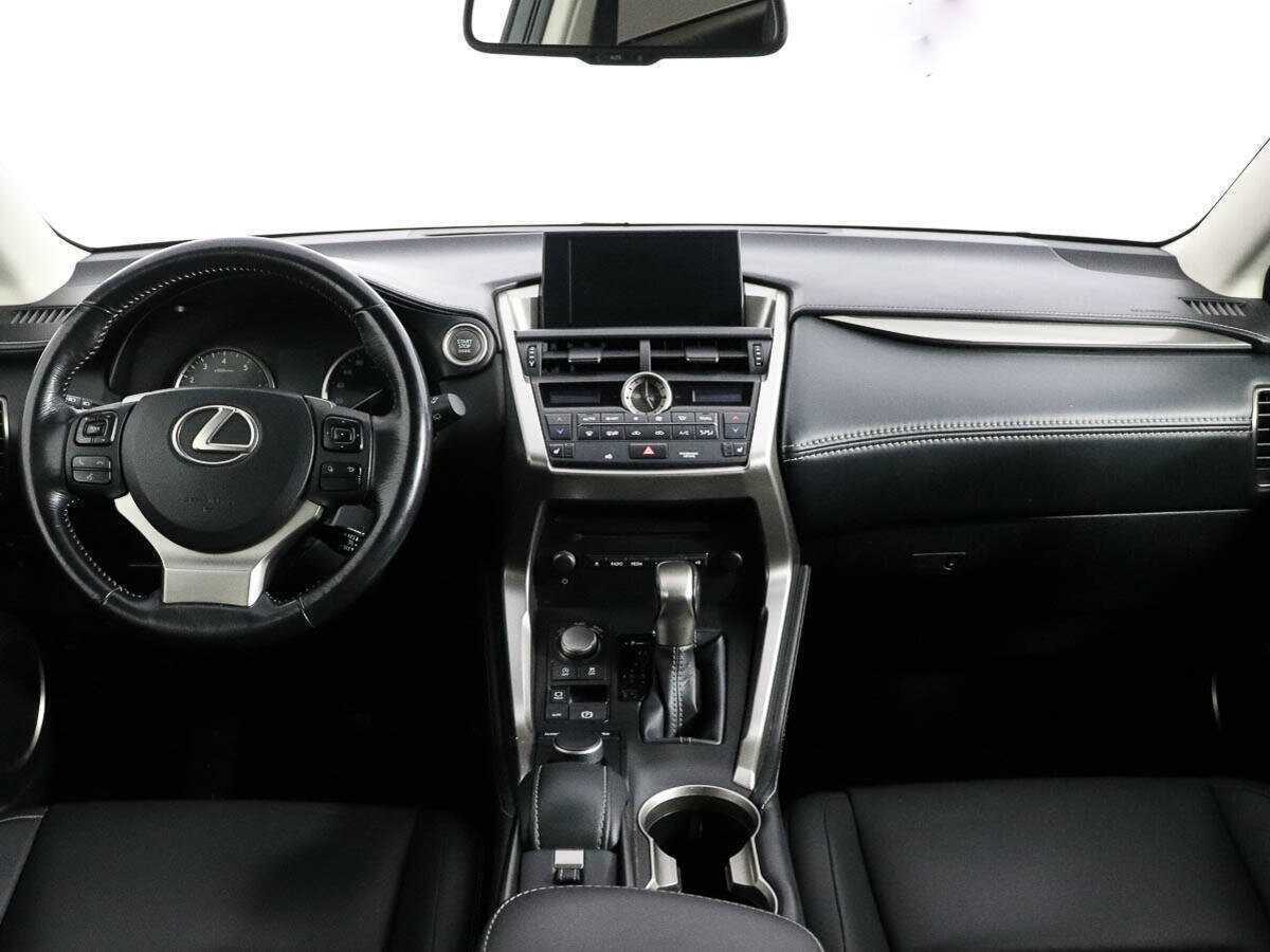 Lexus NX с пробегом — 2015 год. Фото: #9