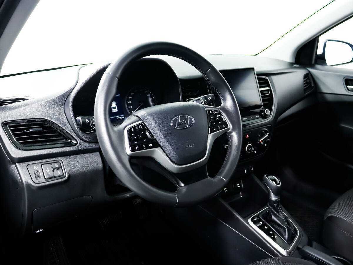 Hyundai Solaris с пробегом — 2020 год. Фото: #12