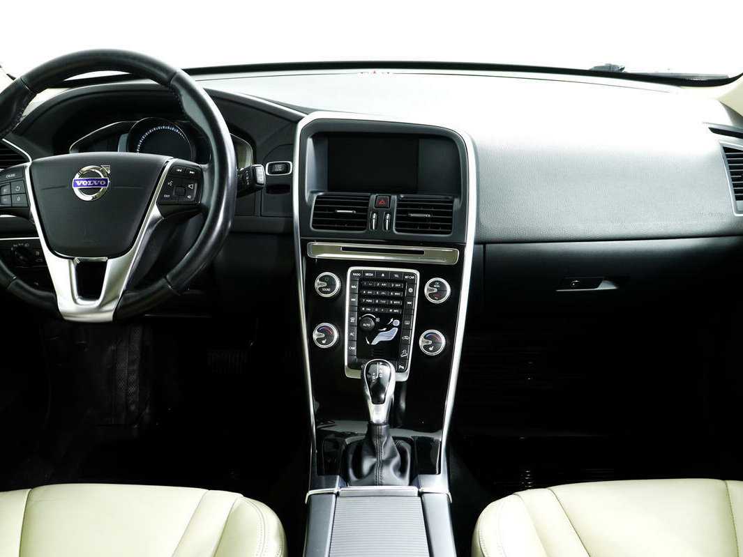 Volvo XC60 с пробегом — 2017 год. Фото: #10