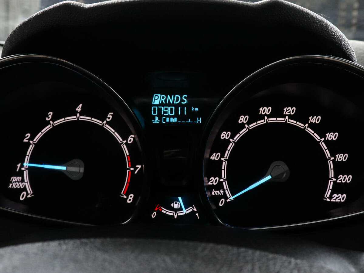 Ford Fiesta с пробегом — 2016 год. Фото: #8