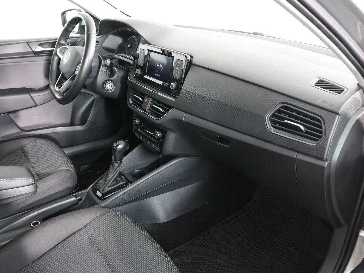 Volkswagen Polo с пробегом — 2020 год. Фото: #9