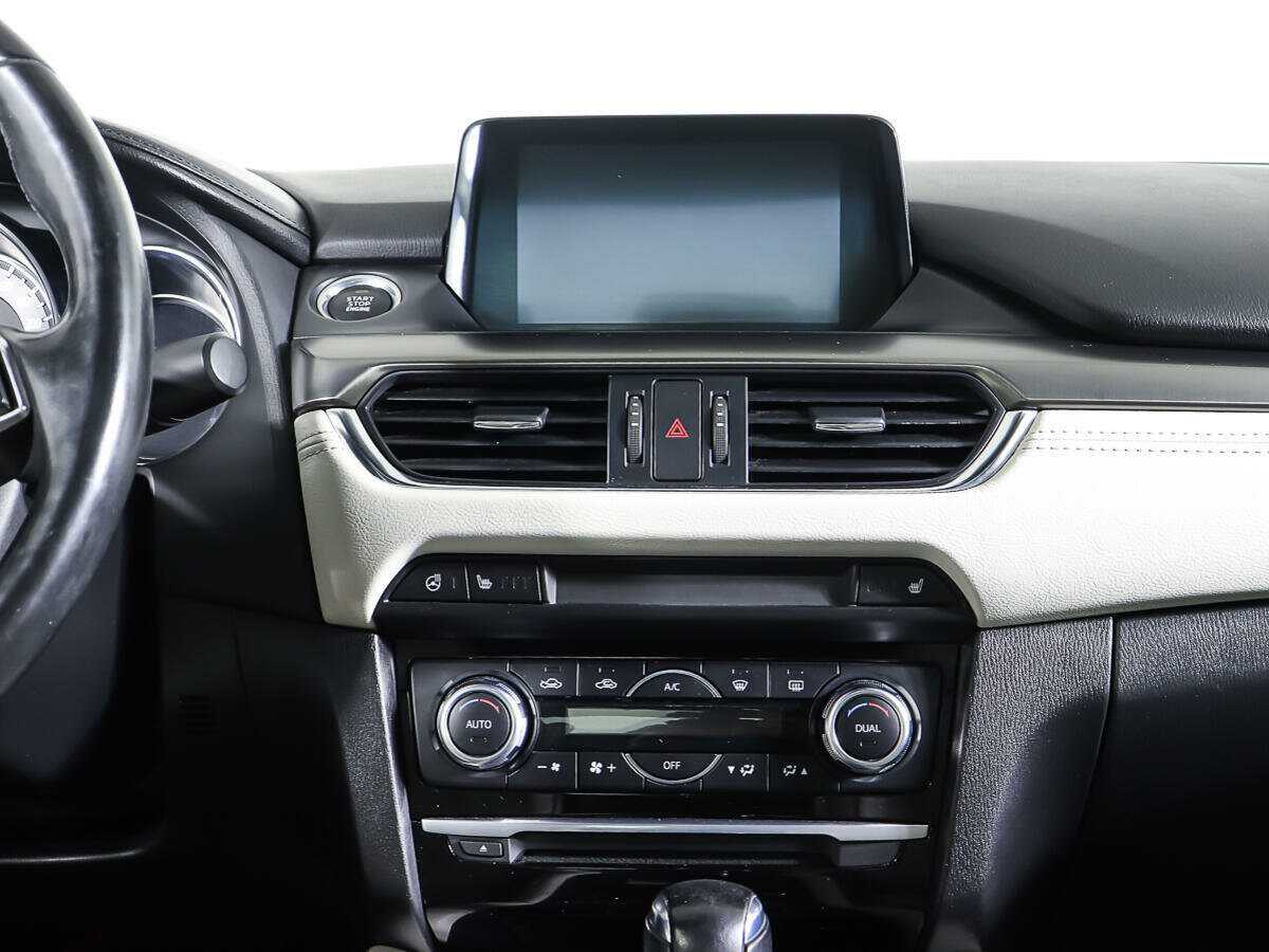 Mazda 6 с пробегом — 2016 год. Фото: #11