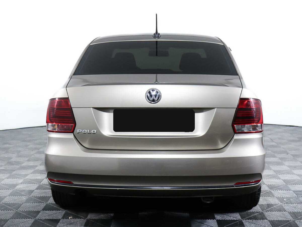 Volkswagen Polo с пробегом — 2017 год. Фото: #6