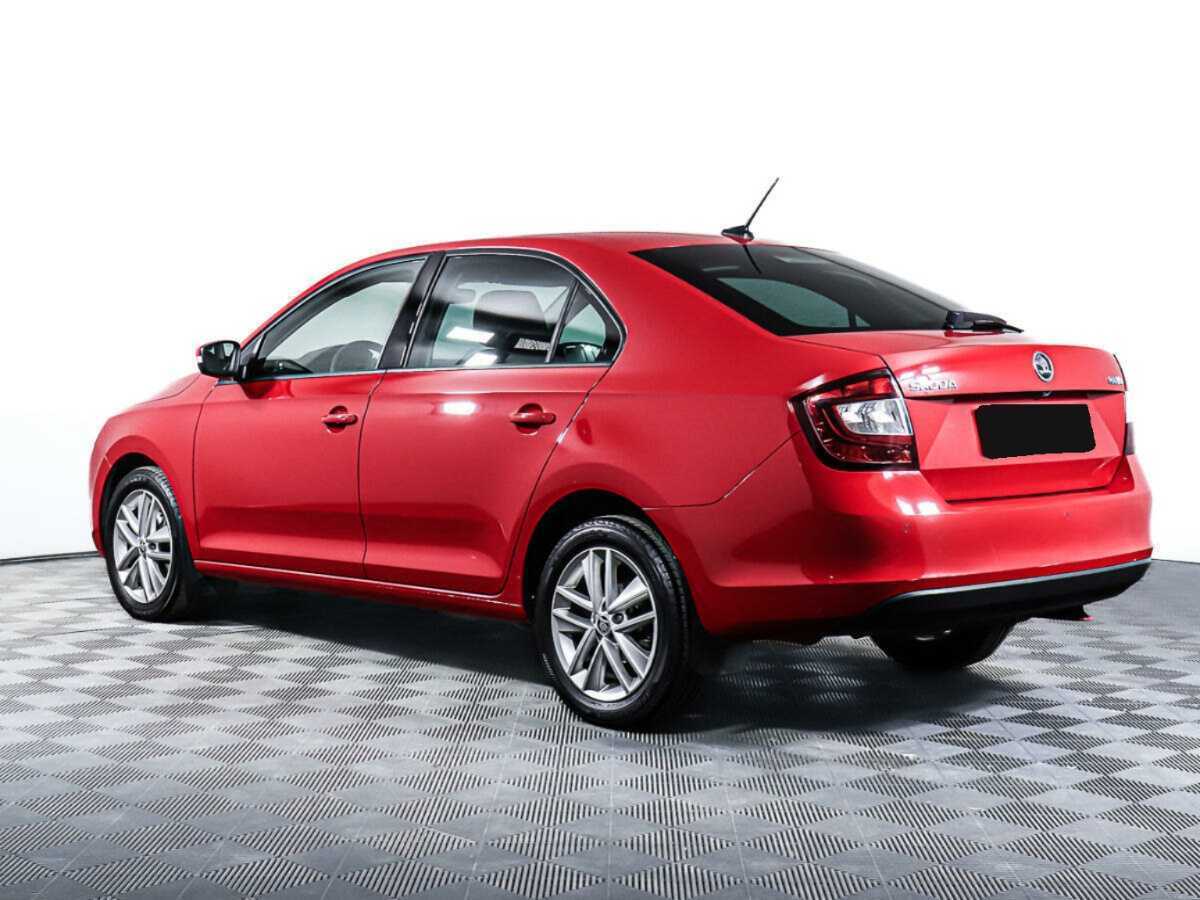 Skoda Rapid с пробегом — 2019 год. Фото: #6