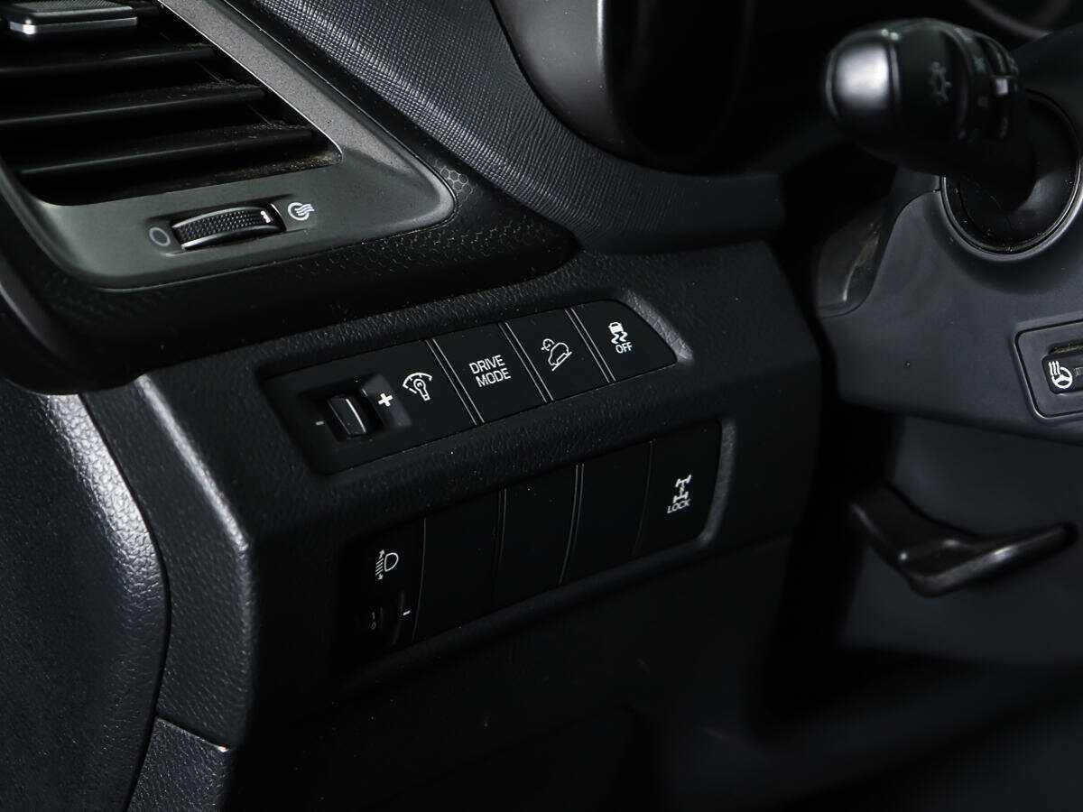 Hyundai Santa Fe с пробегом — 2016 год. Фото: #15