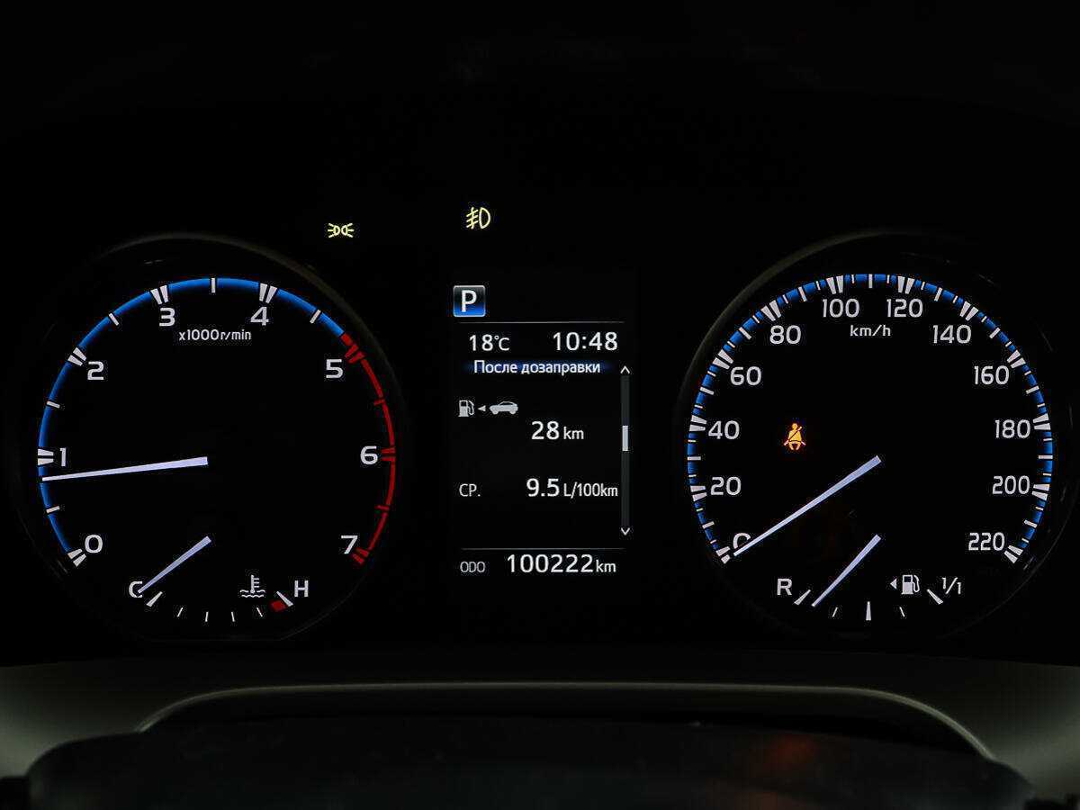 Toyota RAV4 с пробегом — 2019 год. Фото: #15