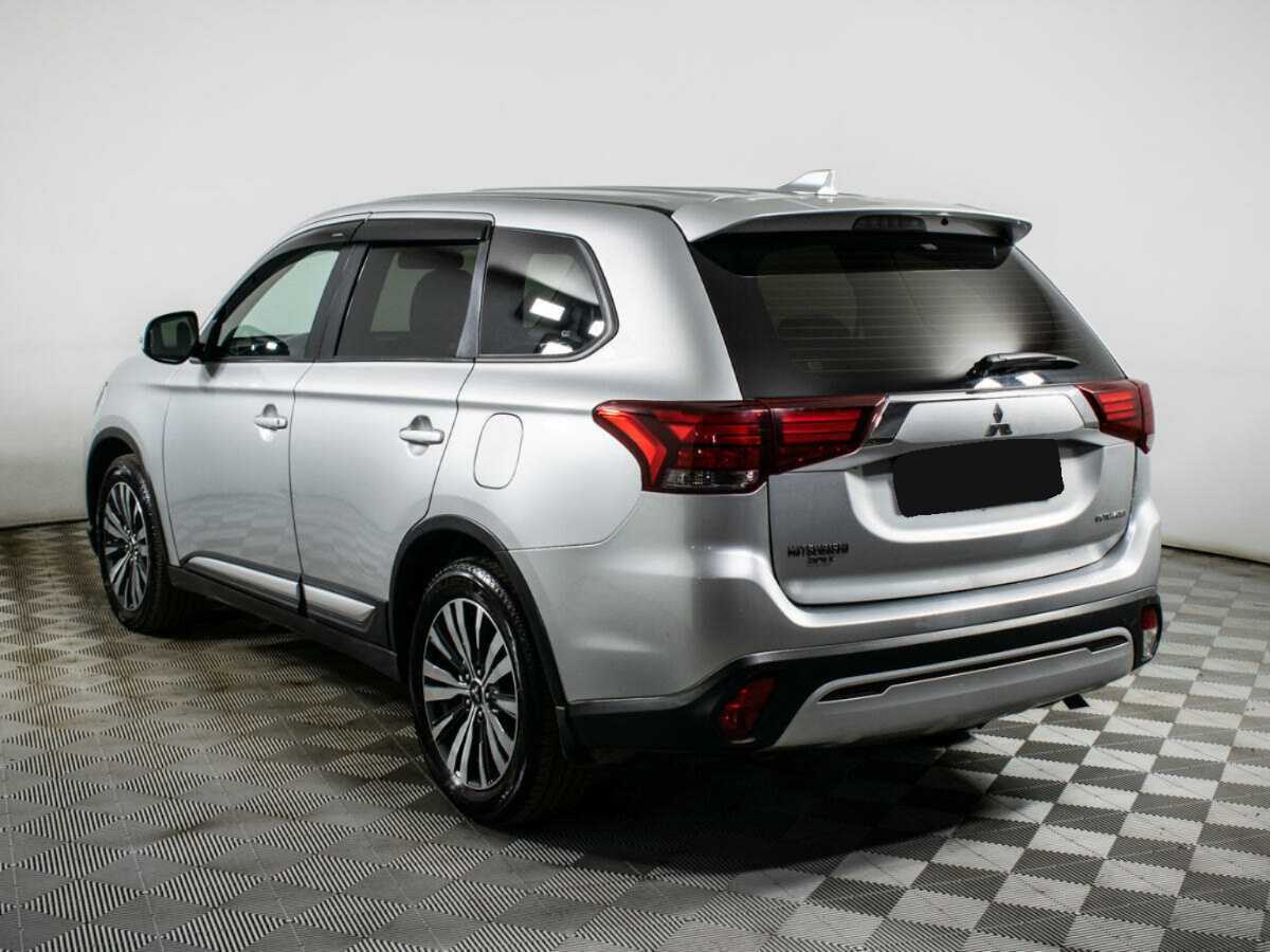 Mitsubishi Outlander с пробегом — 2019 год. Фото: #5