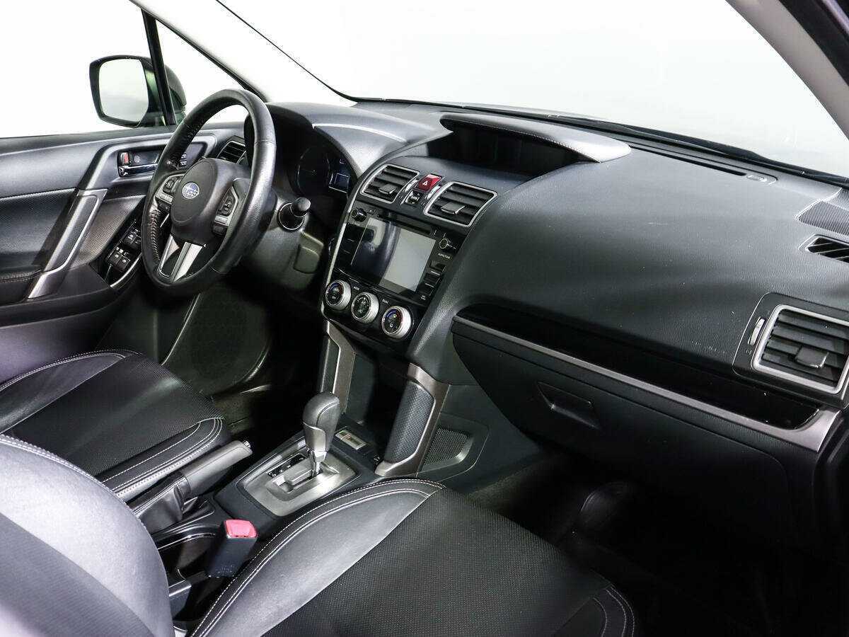 Subaru Forester с пробегом — 2017 год. Фото: #6