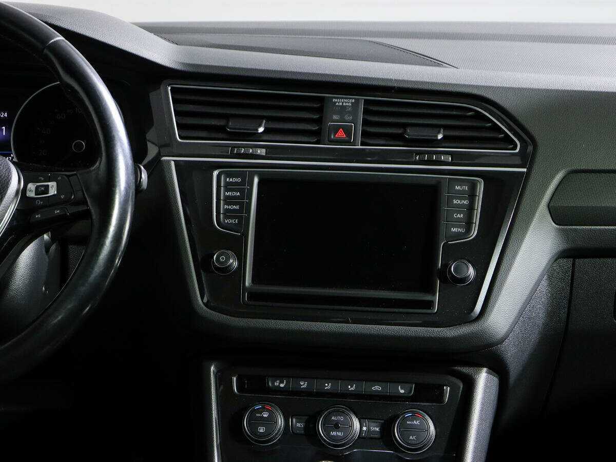 Volkswagen Tiguan с пробегом — 2017 год. Фото: #12