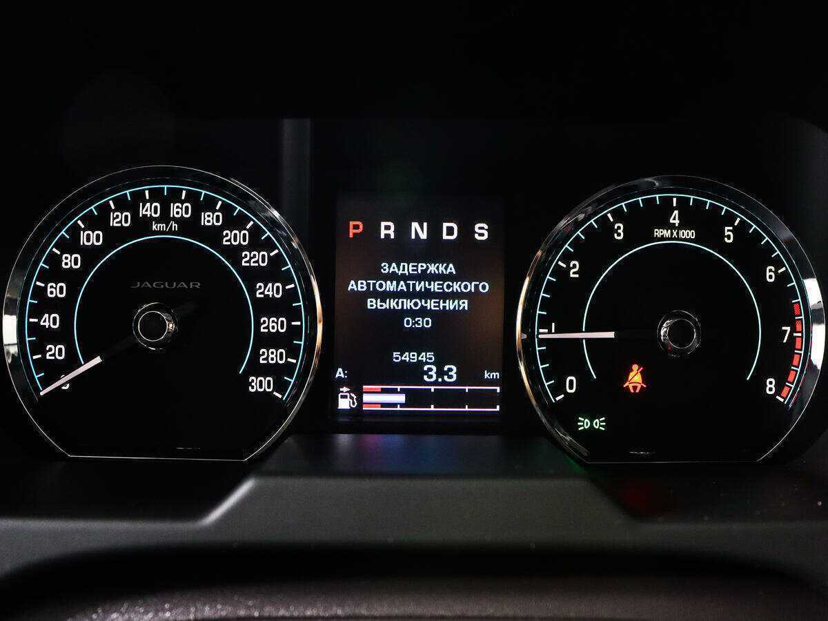 Jaguar XF с пробегом — 2014 год. Фото: #10