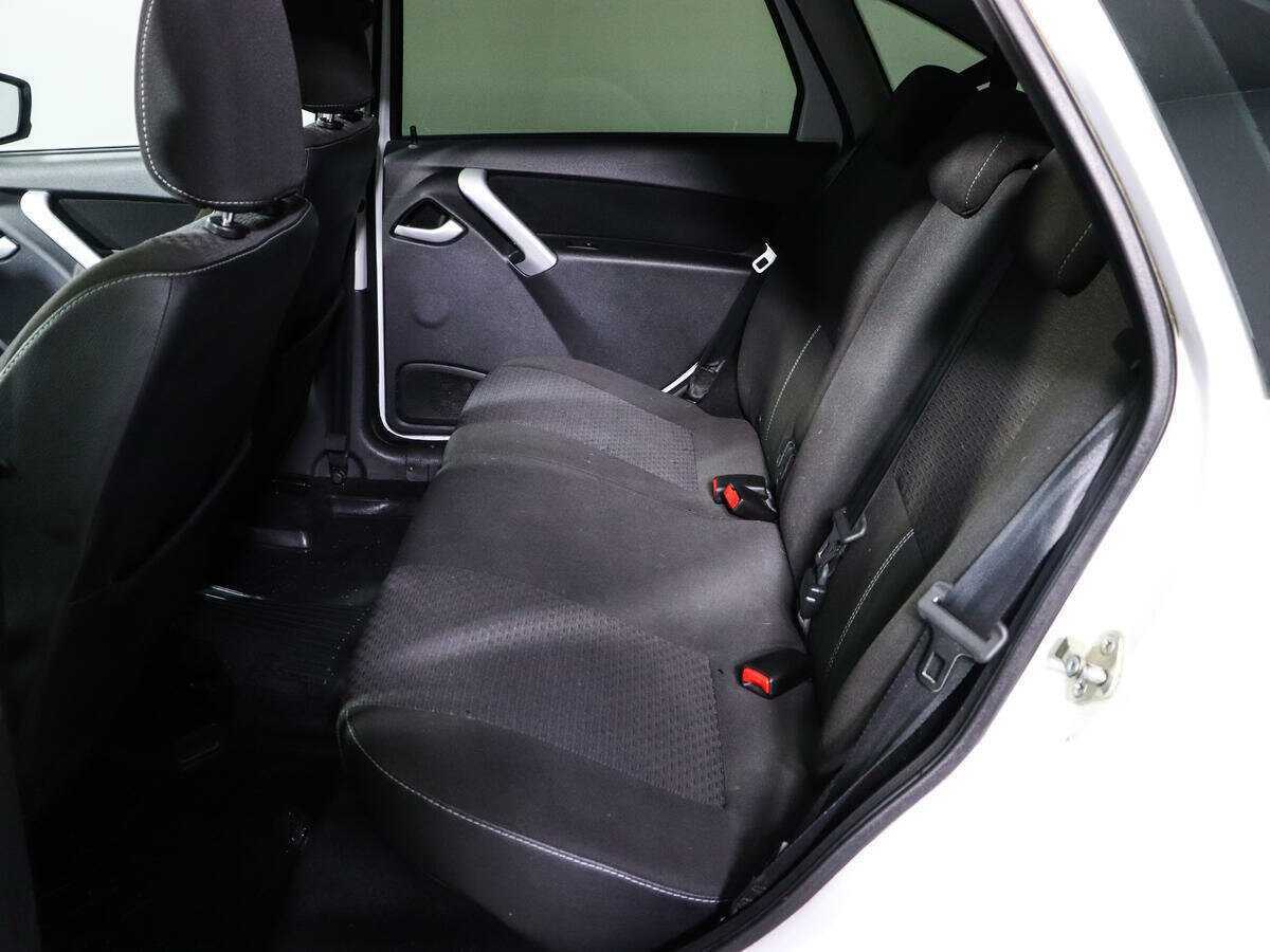 Lada (ВАЗ) Granta с пробегом — 2016 год. Фото: #7