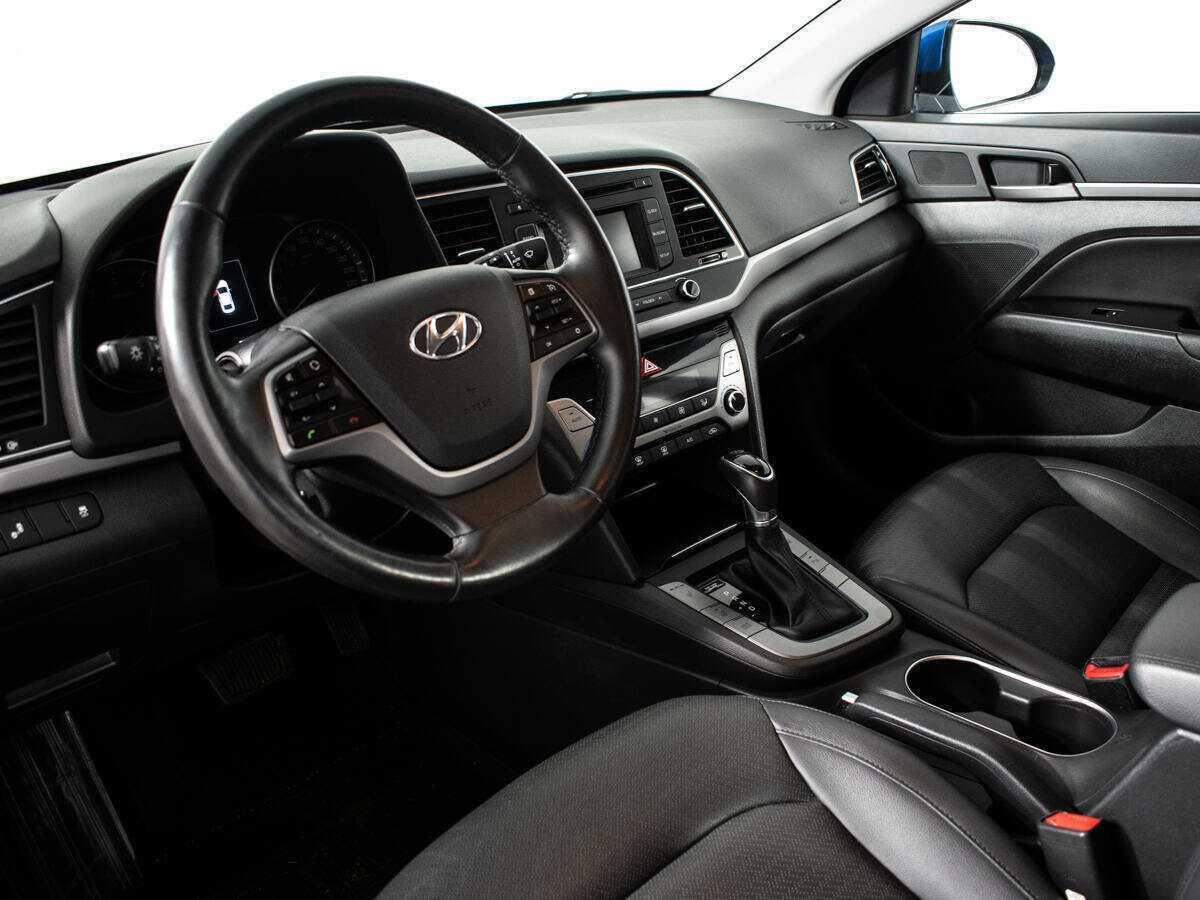 Hyundai Elantra с пробегом — 2016 год. Фото: #12