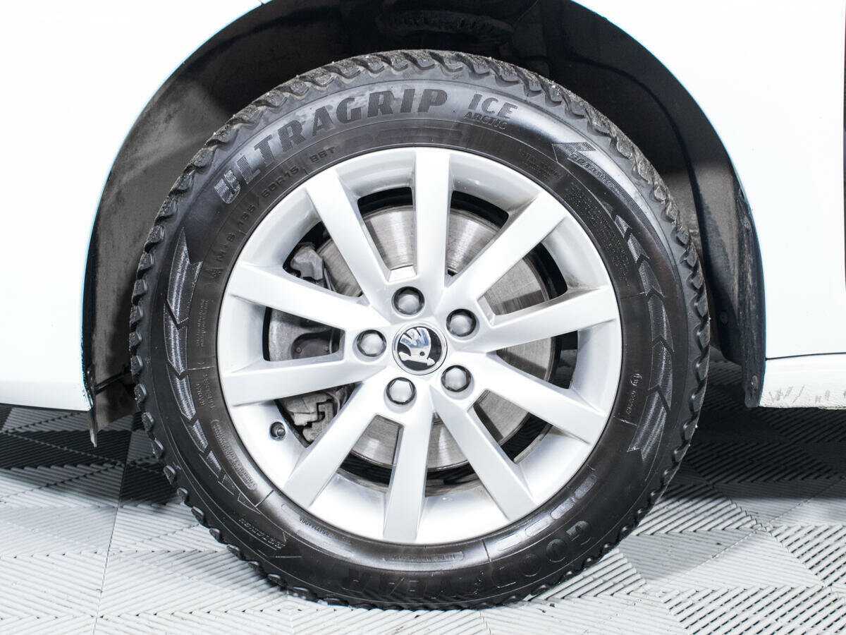 Skoda Rapid с пробегом — 2021 год. Фото: #16