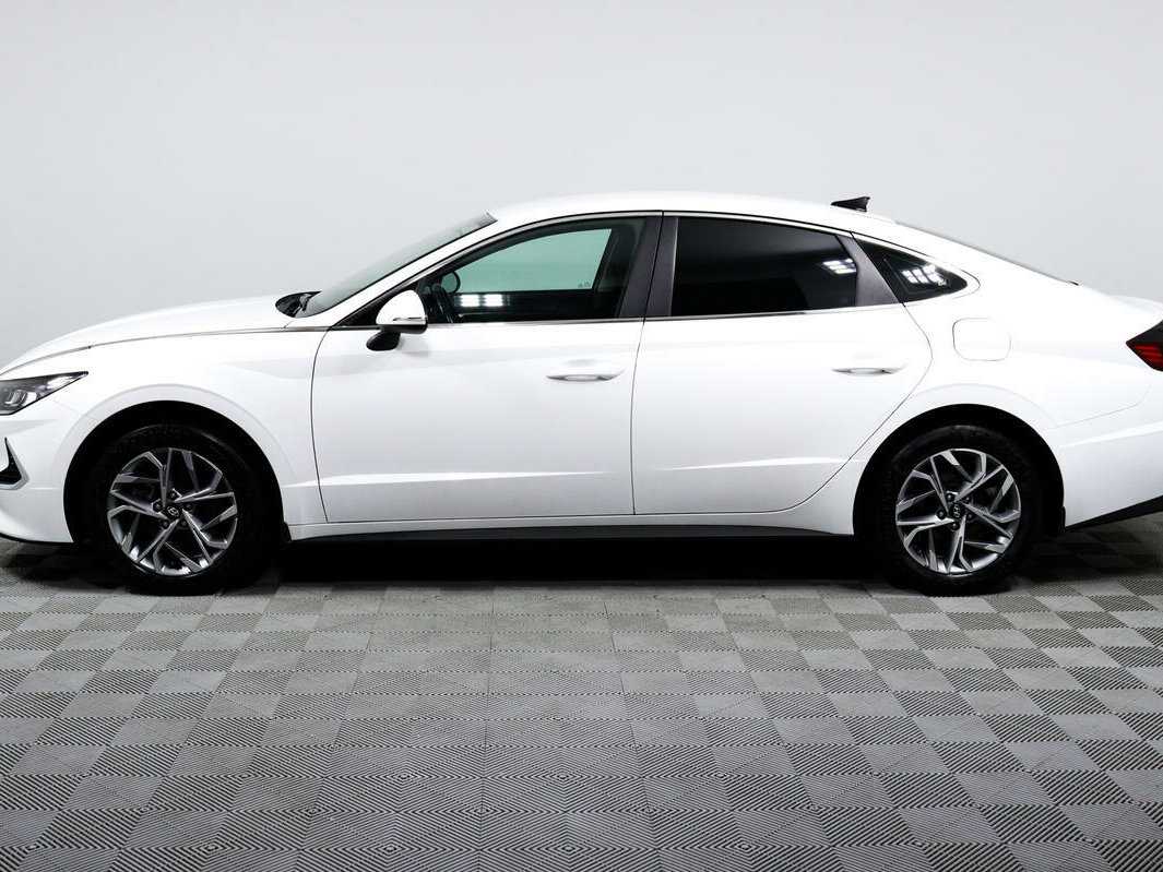 Hyundai Sonata с пробегом — 2020 год. Фото: #7