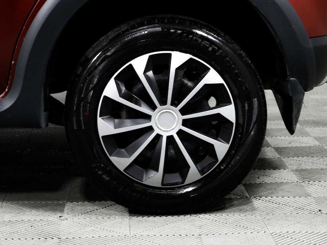 Renault Sandero с пробегом — 2012 год. Фото: #13