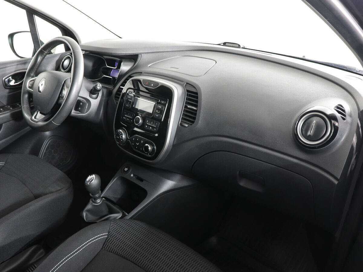 Renault Kaptur с пробегом — 2016 год. Фото: #9