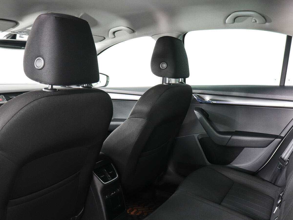 Skoda Octavia с пробегом — 2018 год. Фото: #11