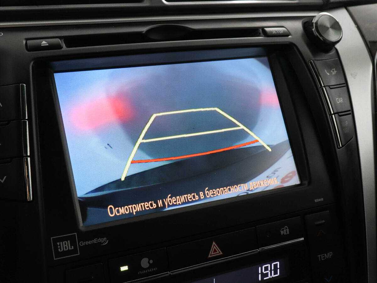 Toyota Camry с пробегом — 2016 год. Фото: #12