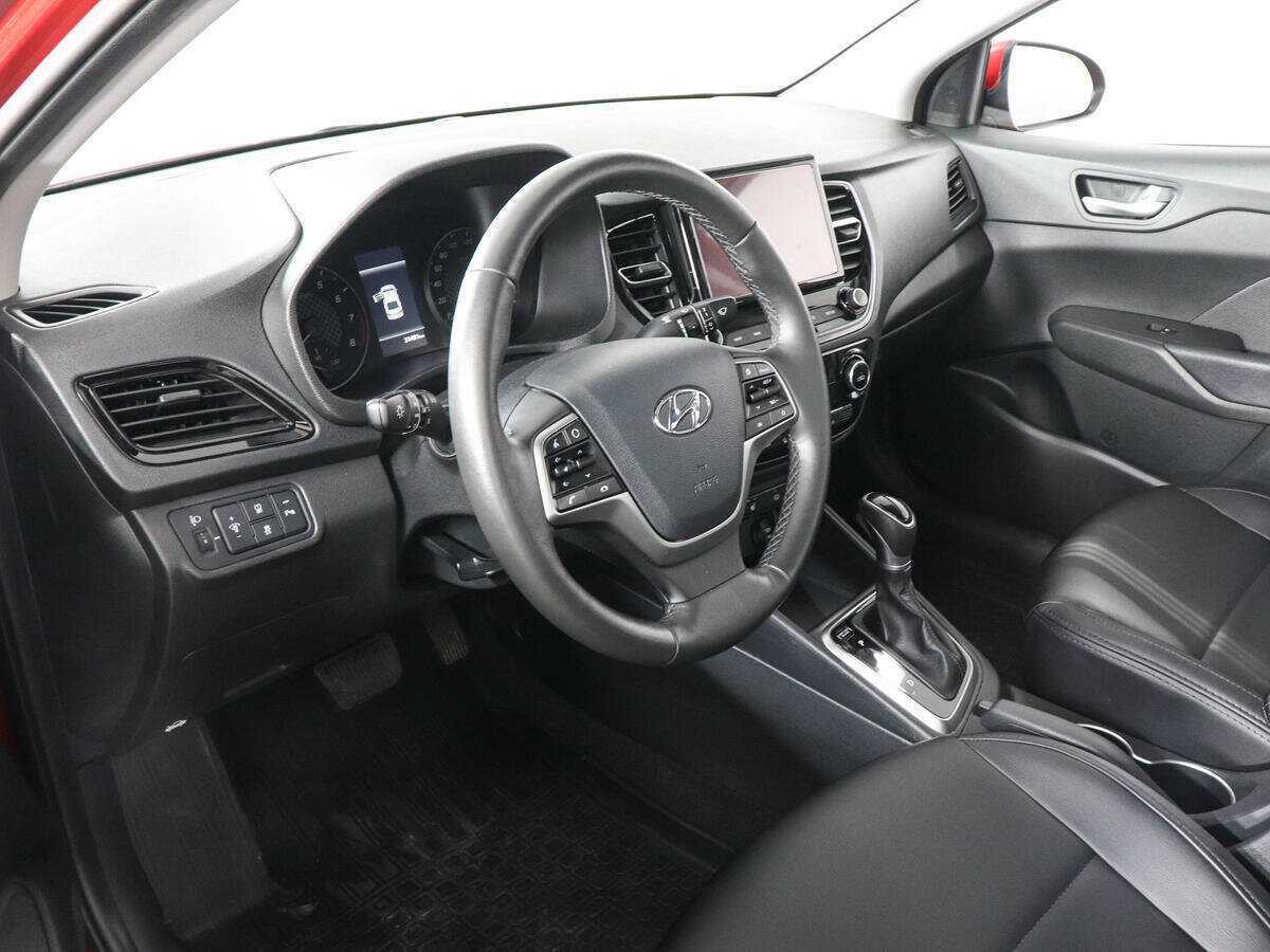 Hyundai Solaris с пробегом — 2022 год. Фото: #8