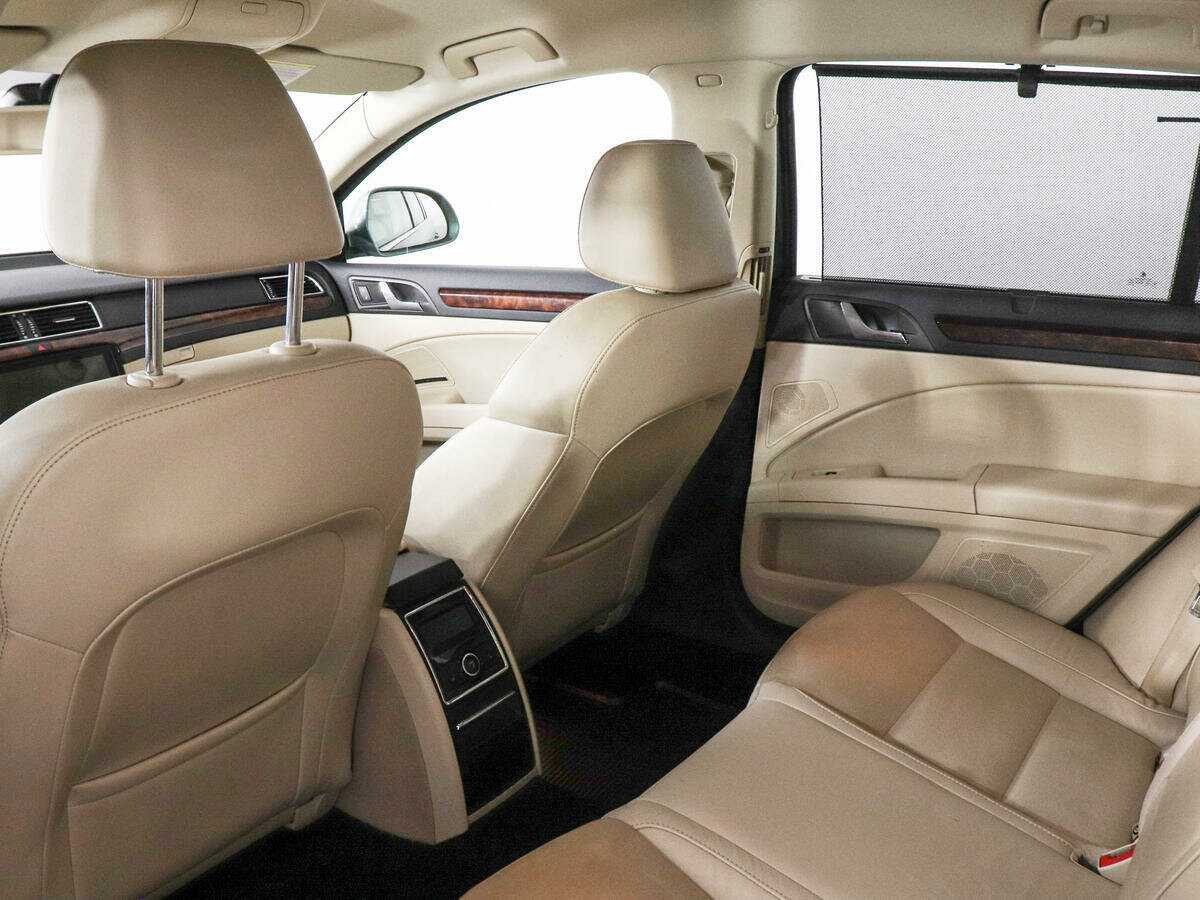 Skoda Superb с пробегом — 2012 год. Фото: #11