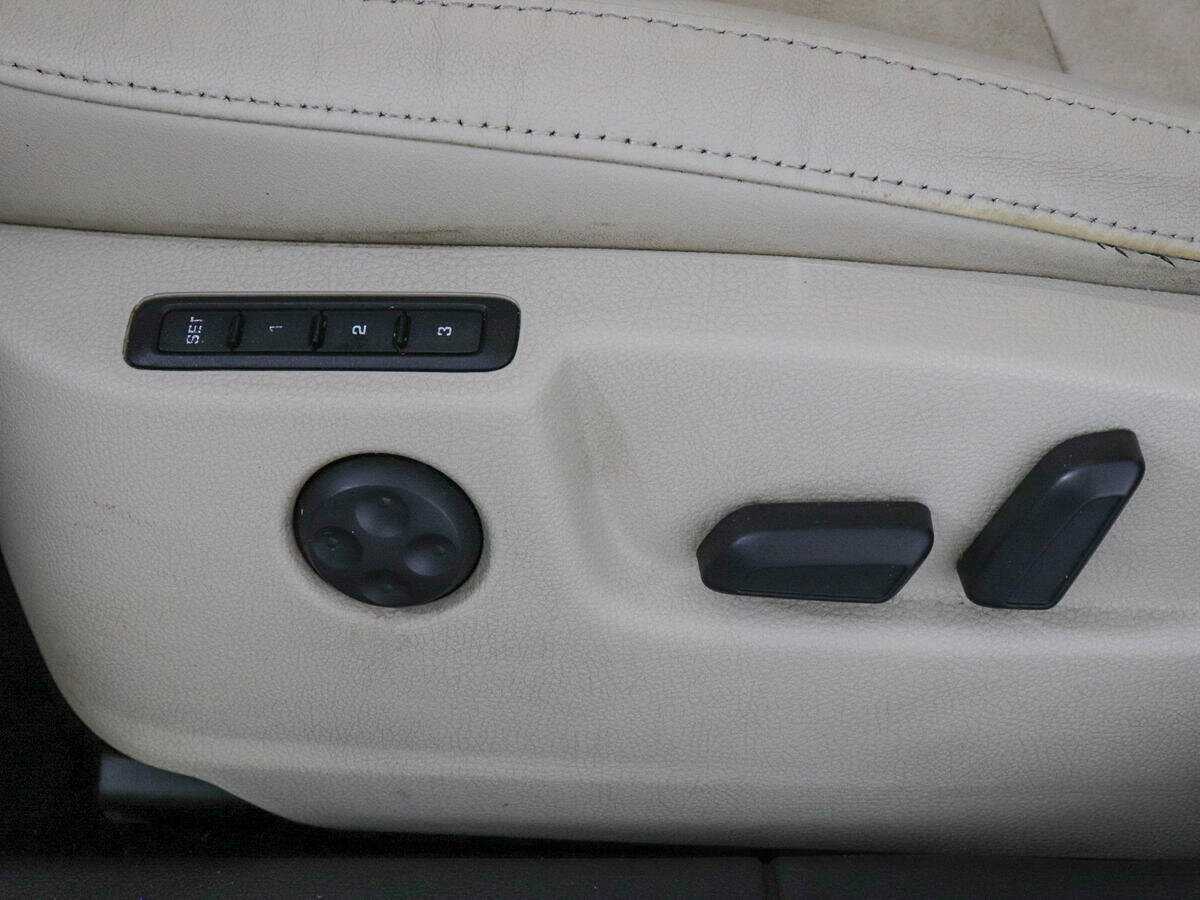 Skoda Superb с пробегом — 2012 год. Фото: #13