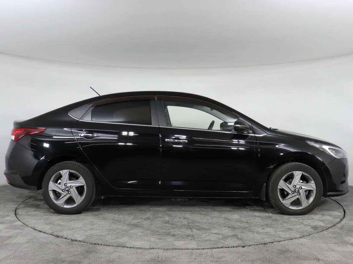 Hyundai Solaris с пробегом — 2020 год. Фото: #3