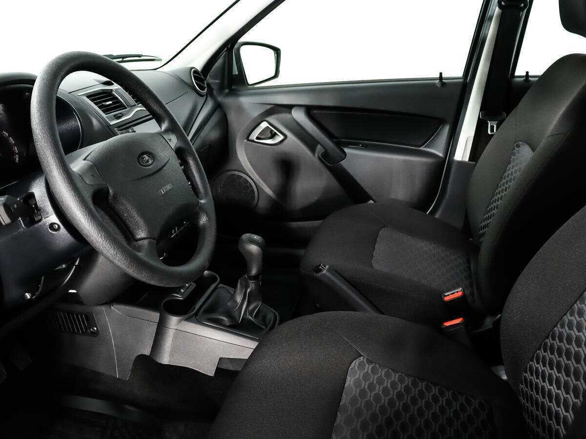 Lada (ВАЗ) Granta с пробегом — 2023 год. Фото: #8