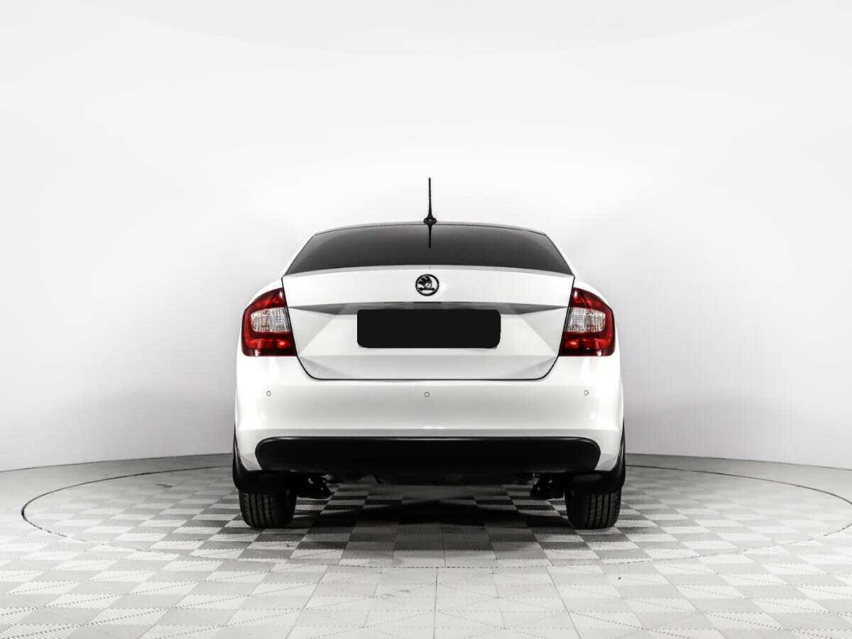 Skoda Rapid с пробегом — 2018 год. Фото: #5