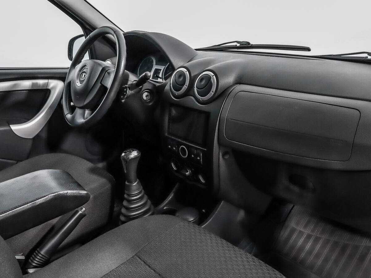 Lada (ВАЗ) Largus с пробегом — 2014 год. Фото: #11