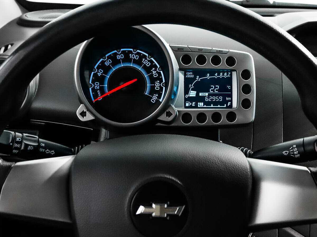 Chevrolet Spark с пробегом — 2013 год. Фото: #14