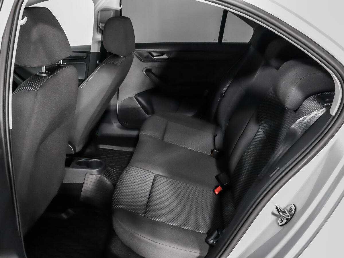 Volkswagen Polo с пробегом — 2021 год. Фото: #7