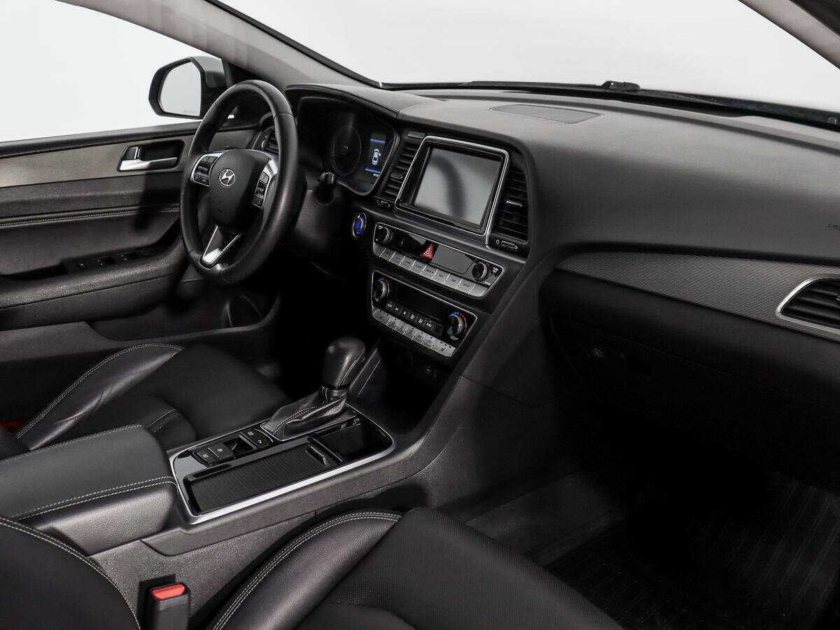 Hyundai Sonata с пробегом — 2017 год. Фото: #13