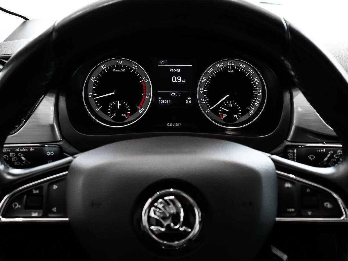 Skoda Rapid с пробегом — 2019 год. Фото: #14