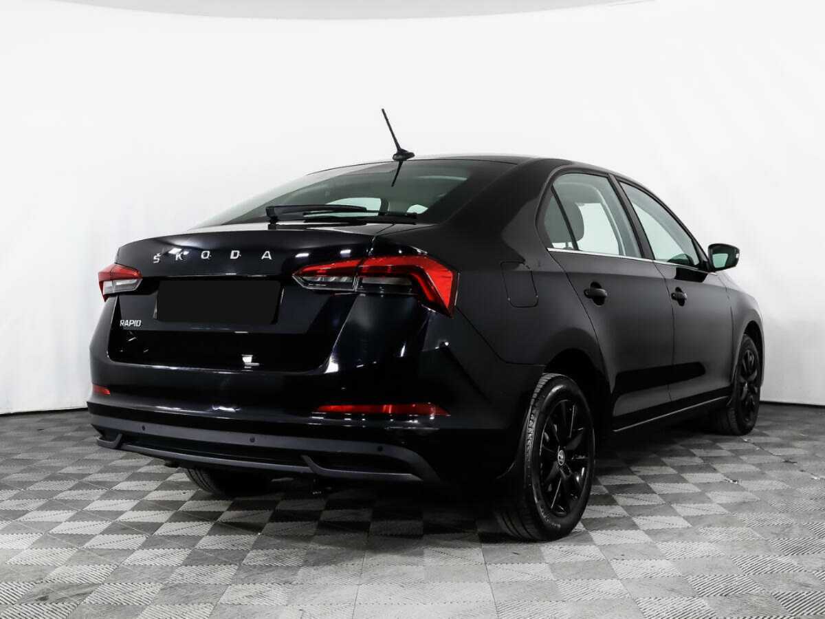 Skoda Rapid с пробегом — 2021 год. Фото: #4