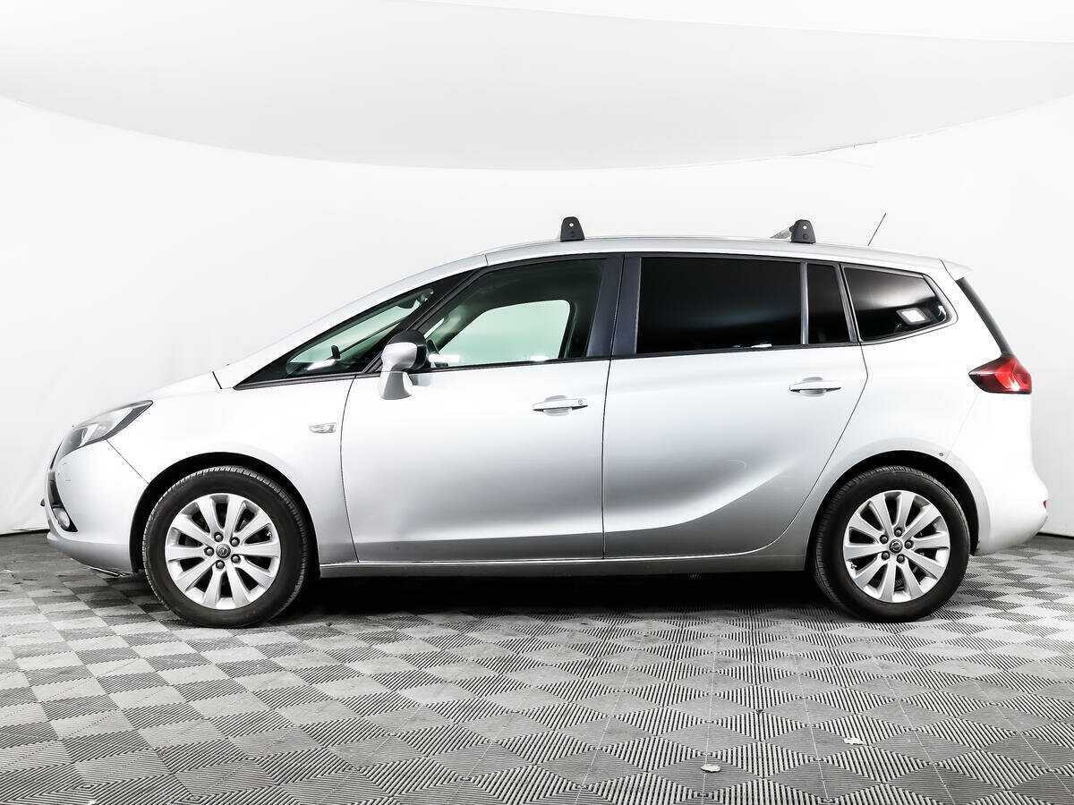 Opel Zafira с пробегом — 2014 год. Фото: #7