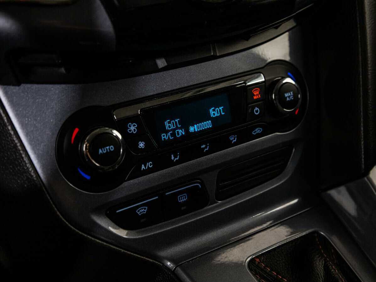 Ford Focus с пробегом — 2014 год. Фото: #15