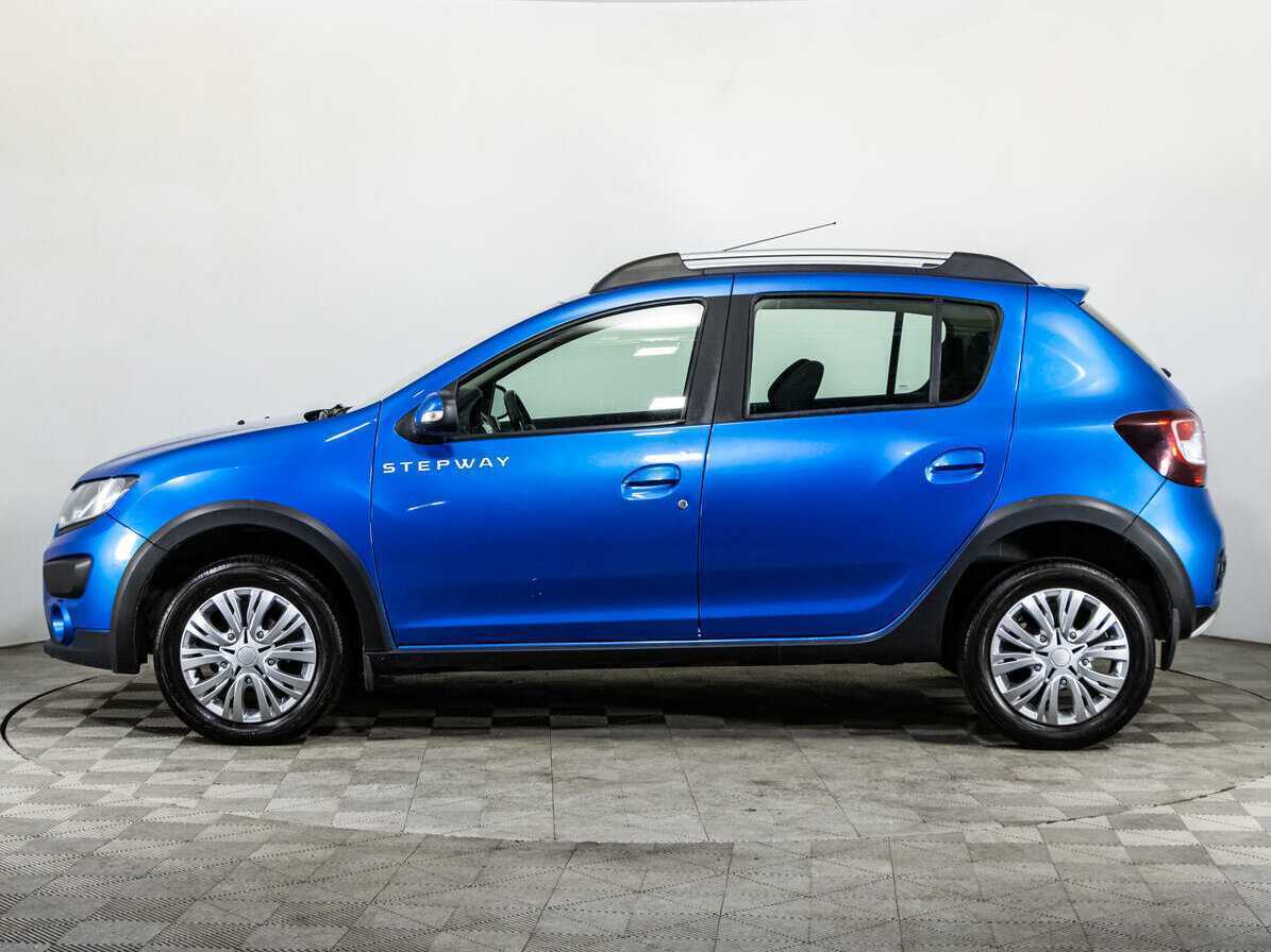 Renault Sandero с пробегом — 2017 год. Фото: #7