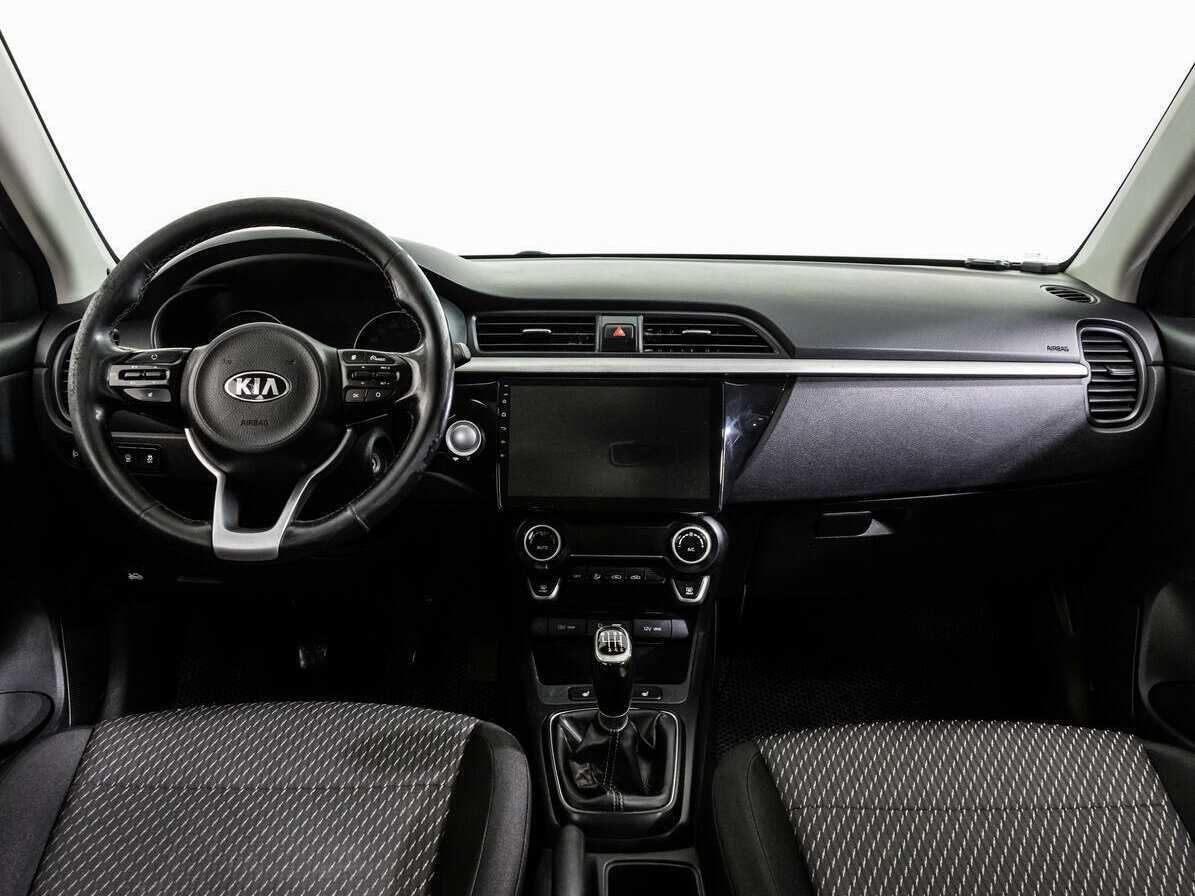 Kia Rio с пробегом — 2017 год. Фото: #9