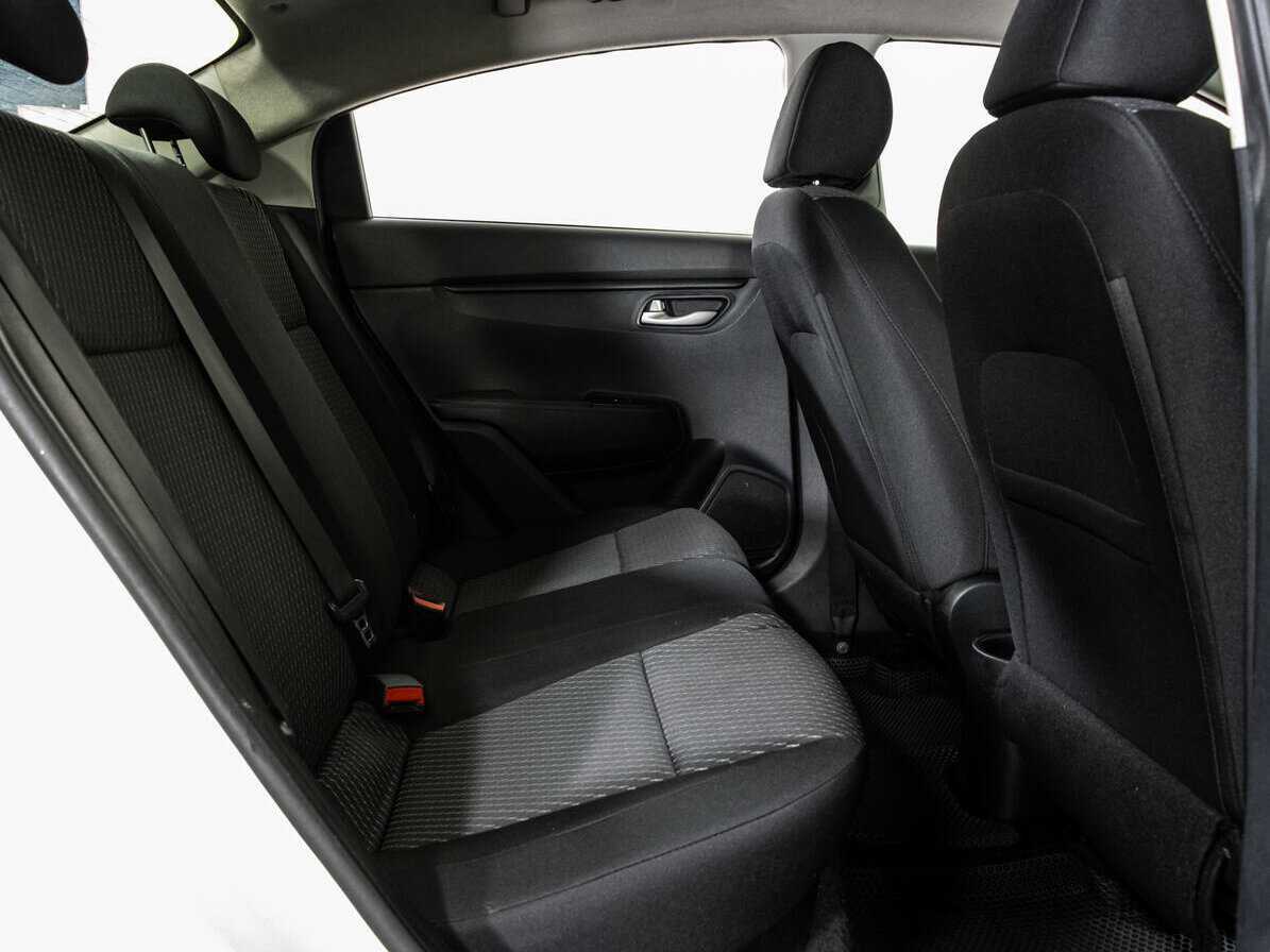 Kia Rio с пробегом — 2017 год. Фото: #14