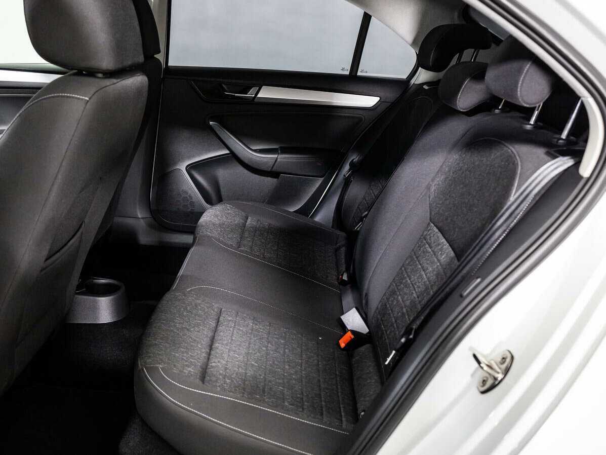 Skoda Rapid с пробегом — 2020 год. Фото: #9