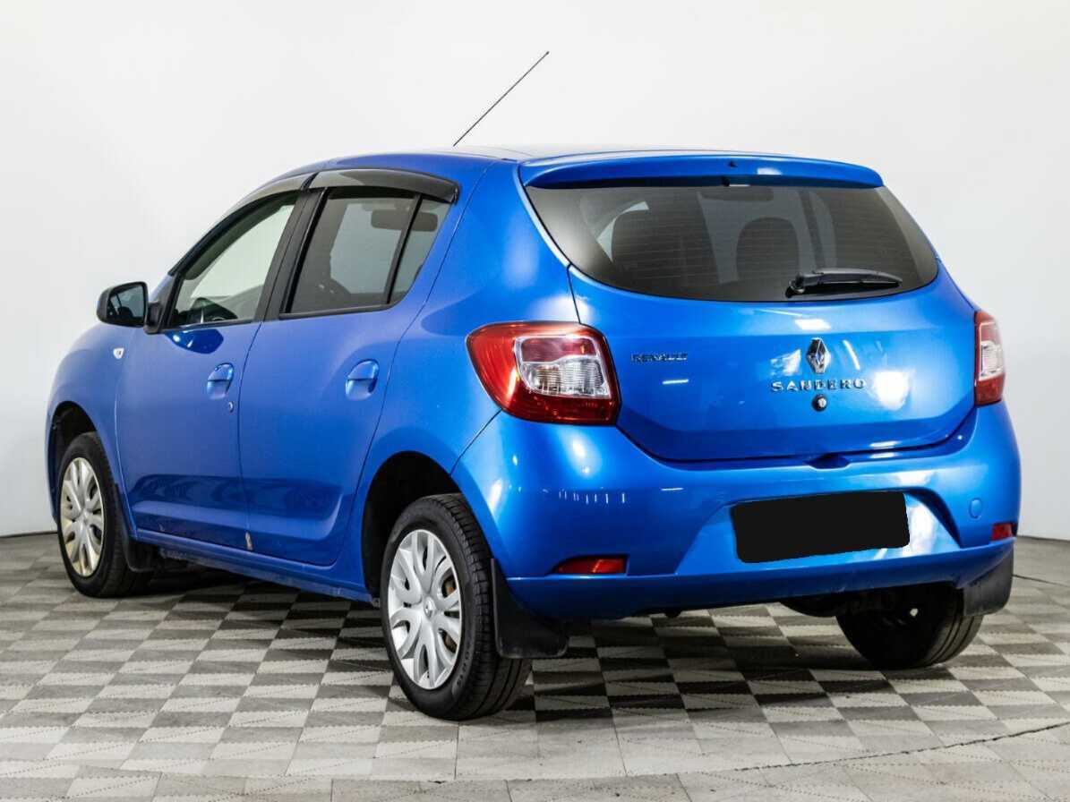 Renault Sandero с пробегом — 2014 год. Фото: #6