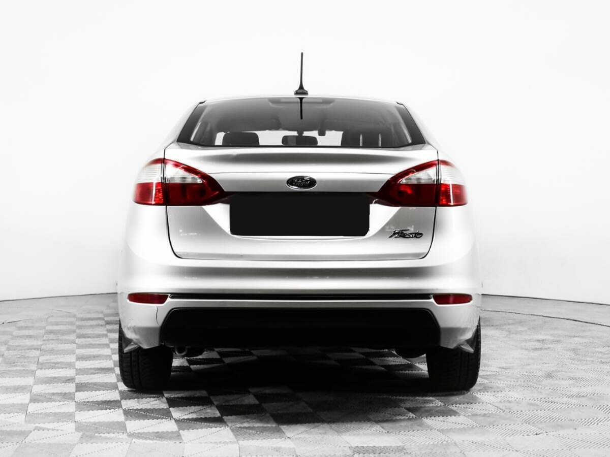Ford Fiesta с пробегом — 2017 год. Фото: #5