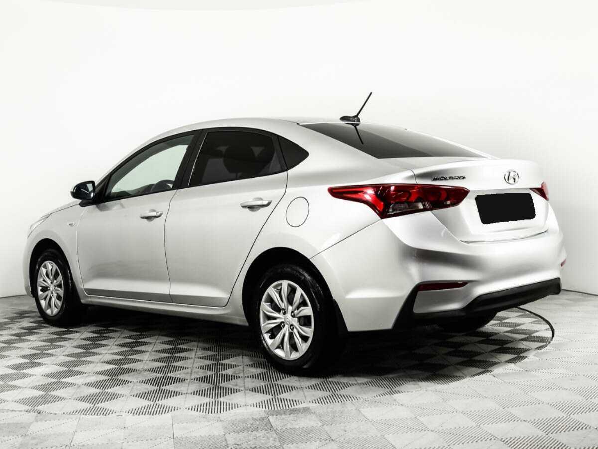 Hyundai Solaris с пробегом — 2017 год. Фото: #6