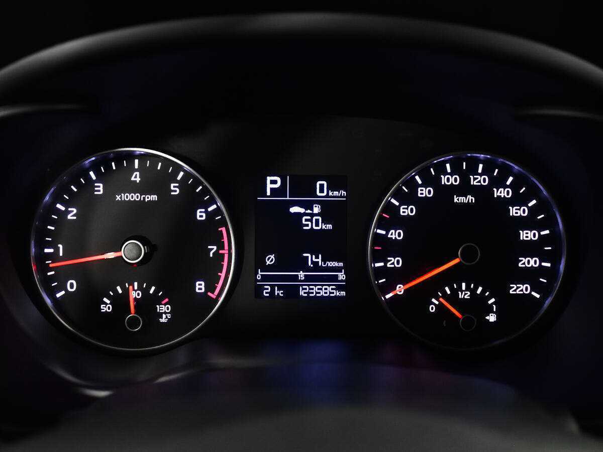 Kia Rio с пробегом — 2017 год. Фото: #10