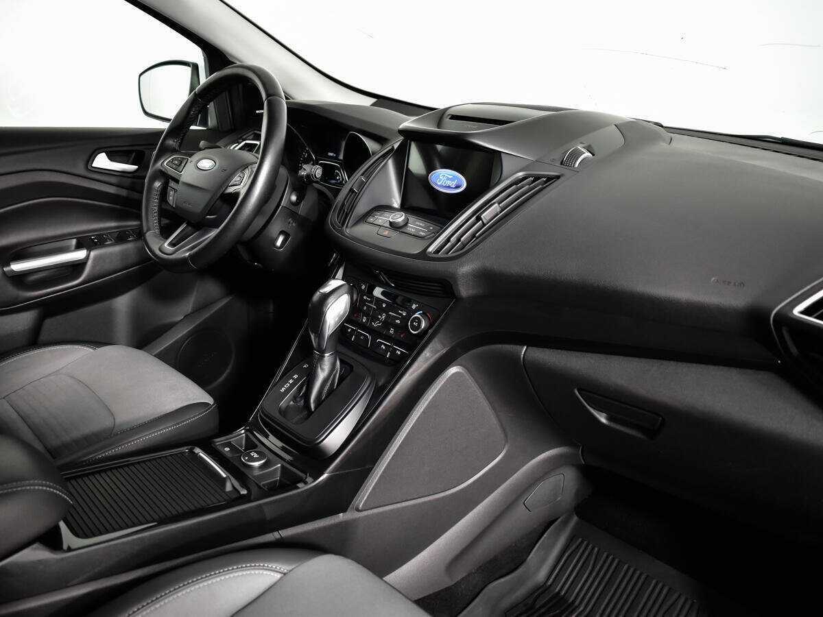 Ford Kuga с пробегом — 2017 год. Фото: #8