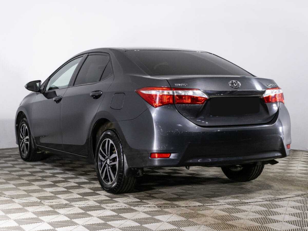 Toyota Corolla с пробегом — 2015 год. Фото: #6