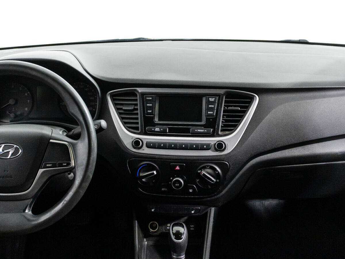 Hyundai Solaris с пробегом — 2017 год. Фото: #13