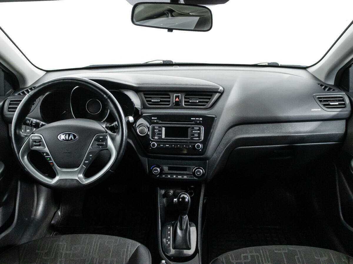 Kia Rio с пробегом — 2017 год. Фото: #12